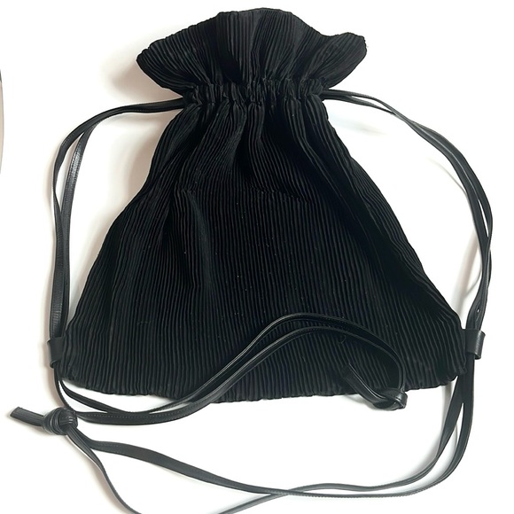 Y's Black Pleated Satin Leather-Drawstring Backpack - Picture 1 of 8